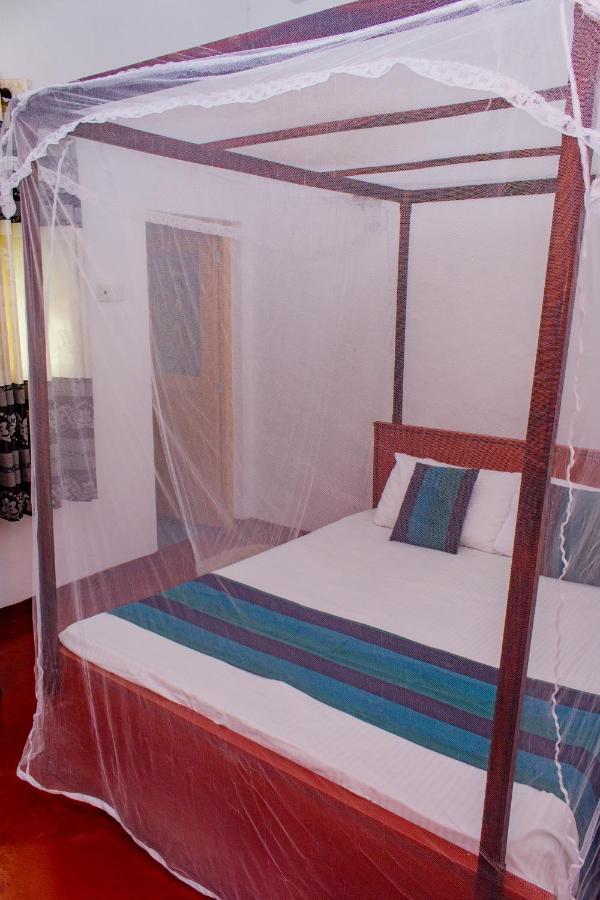 Hotel Murphy Cave Mirissa Exterior foto