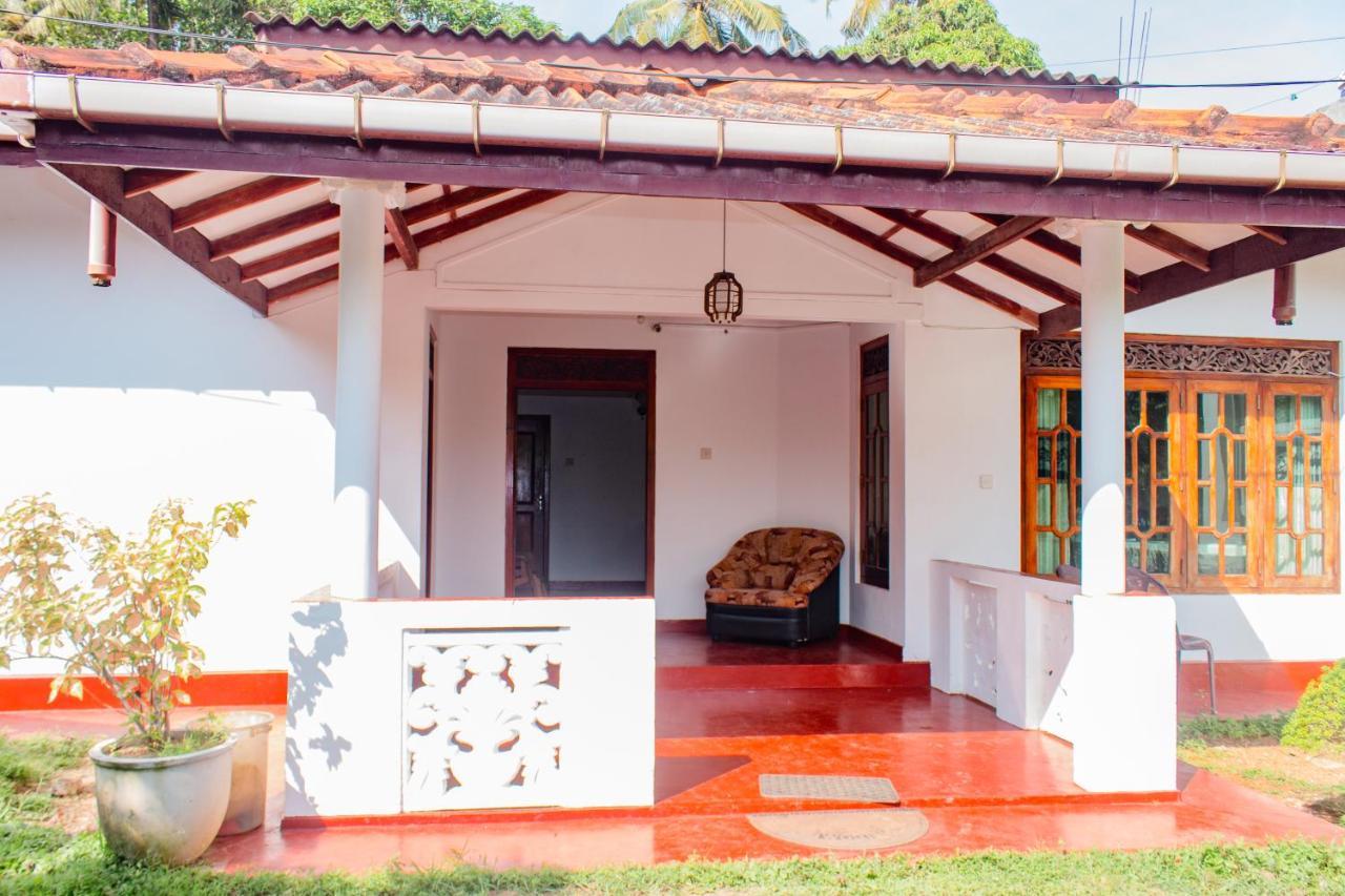 Hotel Murphy Cave Mirissa Exterior foto